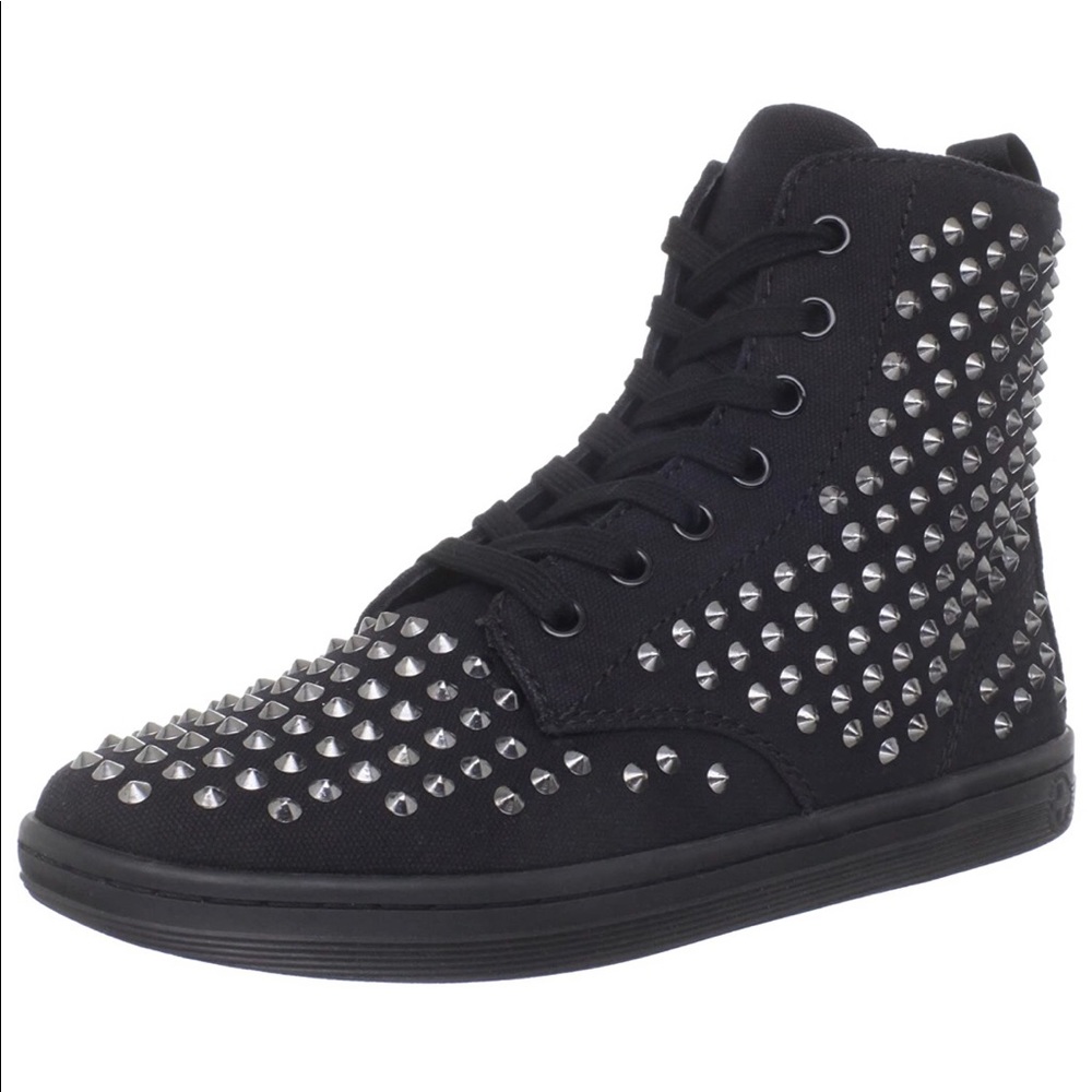 Dr. Martens Women’s Shorestud Boots